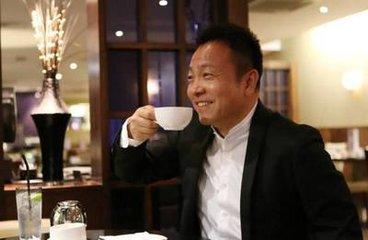 《旅行》歌曲深度解析：许巍经典如何治愈都市心灵与人生困惑
